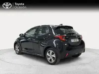 Usado Toyota Yaris Active 116 CV (85 kW) 2025 Negro Utilitario