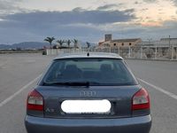 Usado Audi A3 Ambiente 131 CV (96 kW) 2001 Gris Utilitario