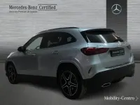 Usado Mercedes GLA200 AMG line 150 CV (110 kW) 2024 Plata hightech SUV