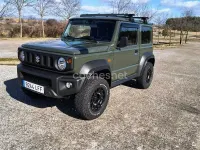 Usado Suzuki Jimny 102 CV (75 kW) 2020 Gris / plata SUV