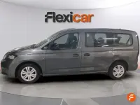 Usado VW Caddy Maxi 122 CV (89 kW) 2024 Gris / plata Monovolumen
