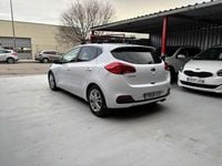 Usado Kia Ceed 90 CV (66 kW) 2015 Blanco Utilitario