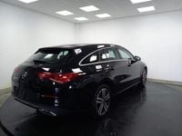 Usado Mercedes CLA250e Shooting Brake 218 CV (160 kW) 2021 Negro Familiar