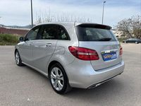 Usado Mercedes B200 136 CV (100 kW) 2017 Gris / plata Utilitario