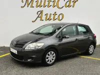 Usado Toyota Auris Active 90 CV (66 kW) 2012 Gris / plata Berlina