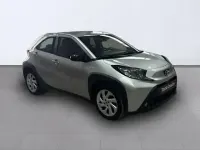 Używany Toyota Aygo X-play 69 KM (50 kW) 2024 Szary
