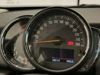 Usado Mini ONE 103 CV (75 kW) 2018 Rojo Utilitario