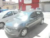 Usado VW Polo Advance 75 CV (55 kW) 2015 Marrón Utilitario