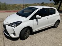 Usado Toyota Yaris Active 111 CV (81 kW) 2019 Blanco Berlina