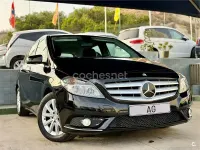Usado Mercedes B180 109 CV (80 kW) 2012 Negro Utilitario