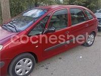 Usado Citroën Xsara Picasso 90 CV (66 kW) 2001 Granate Monovolumen