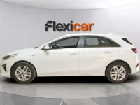 Usado Kia Ceed 136 CV (100 kW) 2021 Blanco Utilitario