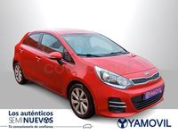 Usado Kia Rio 84 CV (61 kW) 2015 Rojo Berlina