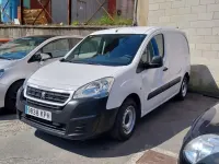 Usado Peugeot Partner 75 CV (55 kW) 2019 Blanco Monovolumen