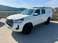 Usado Toyota HiLux 150 CV (110 kW) 2023 Blanco Pickup/Camioneta