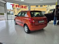 Usado Skoda Fabia 60 CV (44 kW) 2007 Naranja Berlina