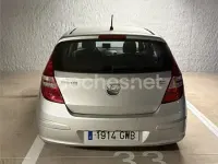 Usado Hyundai i30 Comfort 109 CV (80 kW) 2010 Gris / plata Berlina