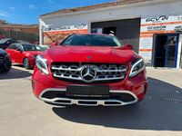 Usado Mercedes GLA180 122 CV (89 kW) 2018 Rojo SUV