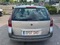 Usado Renault Mégane GrandTour Dynamique 105 CV (77 kW) 2006 Gris / plata Familiar