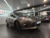 Usado Ford Focus Trend 125 CV (91 kW) 2014 Marrón Familiar