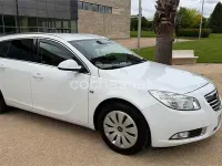 Używany Opel Insignia Excellence 130 KM (95 kW) 2014 Biały Kombi