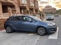 Usado Opel Astra Business 110 HP (80 kW) 2014 Azul Sedan