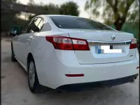 Usado Renault Latitude Privilege 150 CV (110 kW) 2012 Blanco Berlina