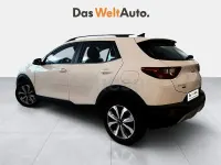 Usado Kia Stonic 101 CV (74 kW) 2025 Blanco SUV