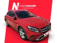 Usado Mercedes GLA180 122 CV (89 kW) 2019 Rojo SUV