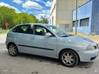 Usado Seat Ibiza Stella 100 CV (73 kW) 2003 Azul Utilitario