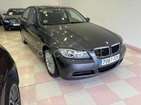 Usado BMW 318 115 CV (84 kW) 2006 Gris / plata Berlina