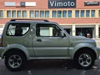 Usado Suzuki Jimny 86 CV (63 kW) 2009 Gris / plata SUV
