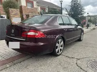 Usado Skoda Superb Elegance 140 CV (102 kW) 2009 Granate Berlina
