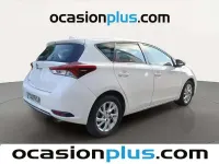 Usado Toyota Auris Active 116 CV (85 kW) 2018 Blanco Utilitario