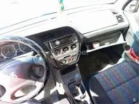 Usado Peugeot 306 100 CV (73 kW) 1999 Azul Familiar