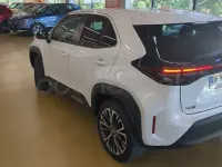 Usado Toyota Yaris Cross Style 116 CV (85 kW) 2022 Blanco SUV