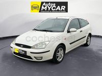 Usado Ford Focus 75 CV (55 kW) 2001 Blanco Berlina