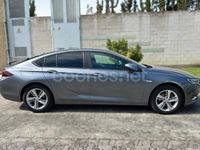 Usado Opel Insignia Selective 136 CV (100 kW) 2017 Gris / plata Berlina