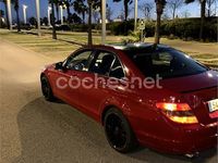 Käytetty Mercedes C220 Avantgarde 170 HP (125 kW) 2010 Punainen Sedan
