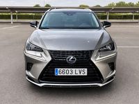 Usado Lexus NX300h 197 CV (144 kW) 2022 Gris / plata SUV