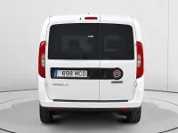 Usado Fiat Doblò 90 CV (66 kW) 2022 Blanco Monovolumen