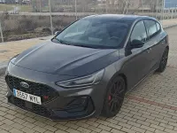 Käytetty Ford Focus ST 280 HP (205 kW) 2025 Harmaa Sedan