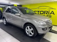 Usado Mercedes ML320 224 CV (164 kW) 2008 Beige SUV