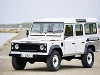 Usado Land Rover Defender 112 HP (82 kW) 1995 Branco SUV
