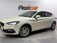 Usado Seat Leon Style 110 CV (80 kW) 2024 Blanco Berlina