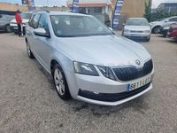 Usado Skoda Octavia 130 CV (95 kW) 2020 Gris / plata Familiar