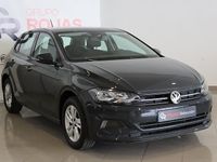 Usado VW Polo Advance 95 CV (69 kW) 2019 Gris Utilitario