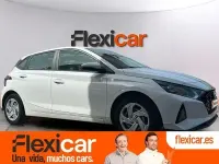Usado Hyundai i20 100 CV (73 kW) 2021 Blanco Utilitario
