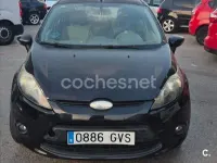 Usado Ford Fiesta Trend 82 CV (60 kW) 2010 Negro Berlina