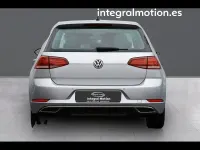 Usado VW Golf VII Advance 149 CV (109 kW) 2018 Gris